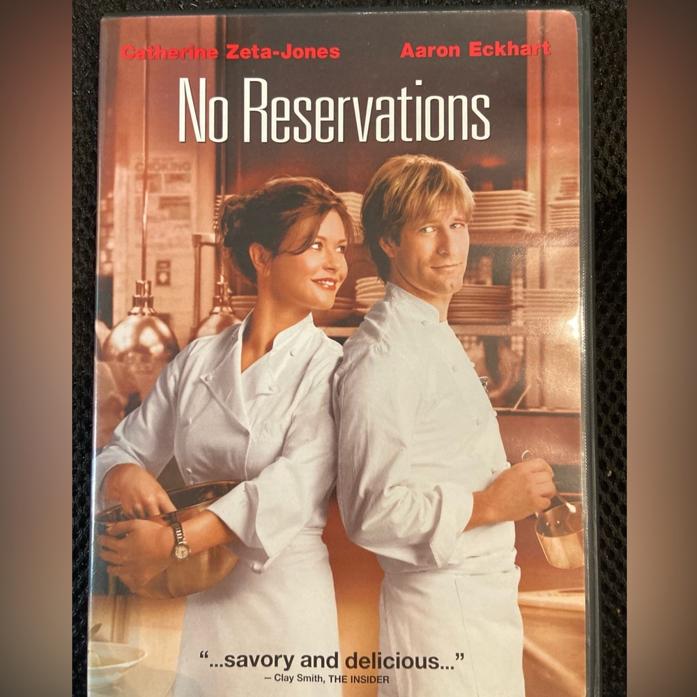 ☀️5/$10 Romantic Comedy “ No Reservations” DVD